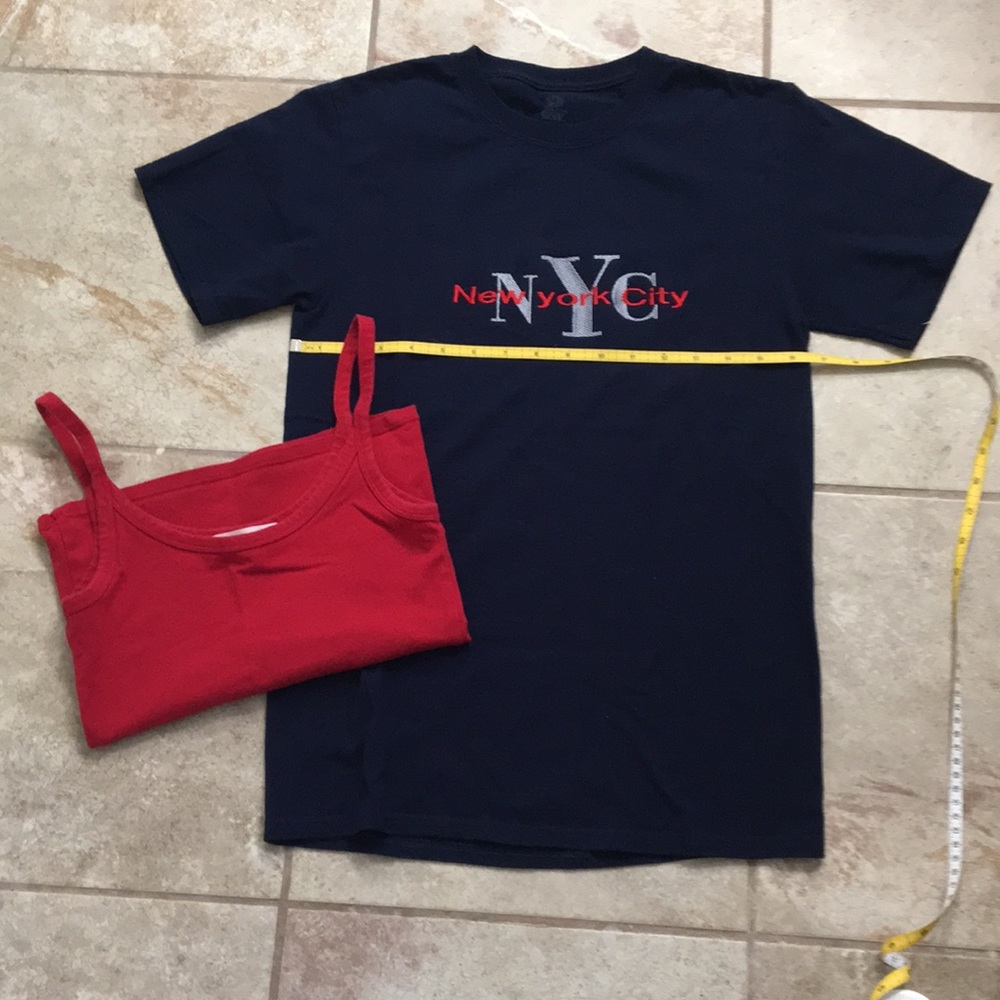 New York City Blue T-shirt Red camisole - Picture 4 of 7